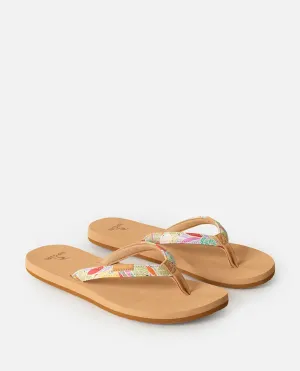 Freedom Bloom Open Toe Flip Flops in Mango