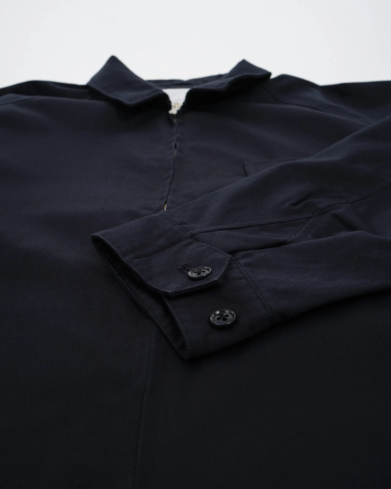 GORE-TEX INFINIUM Windstopper Chino Crew Jacket Navy