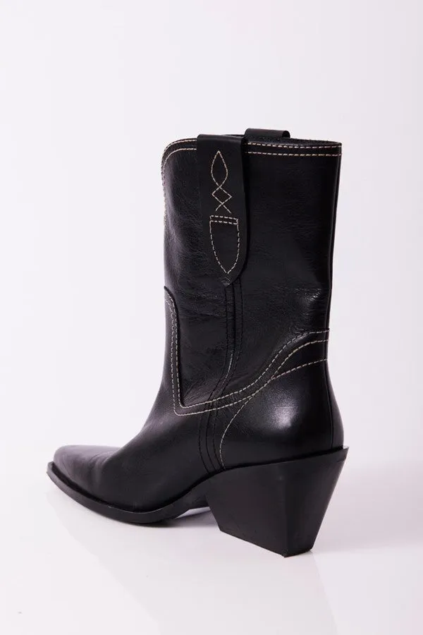 Pitchfork Pointed Toe Western Boots